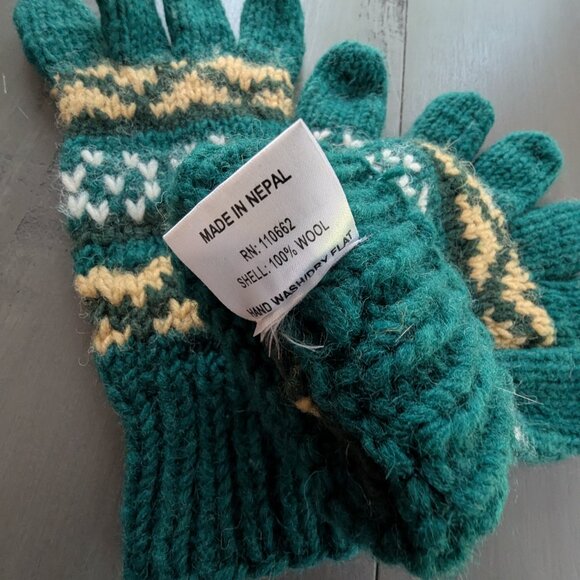 Adult Wool Green & Gold Gloves - Picture 2 of 4